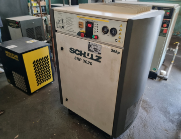 Foto: COMPRESSOR DE AR PARAFUSO - SCHULZ - SRP 3020 - 20 HP - ANO 2008