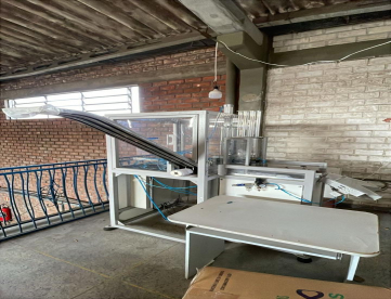 Foto: MÁQUINA APLICADORA DE SELOS DE INDUÇÃO EM TAMPA PLÁSTICA - MALVACCINI  - ANO 2024 (SEMINOVA)