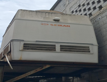 TORRE DE RESFRIAMENTO - SEIKAN - 55M3 - ANO 1994 + BOMBA 5CV + PAINEL ELÉTRICO + TUBULAÇÃO