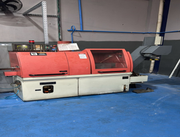 TORNO CNC CABEÇOTE MÓVEL- GILDEMEISTER - GD16 - COM ALIMENTADOR DE BARRAS IEMCA CONCEPT 325 - ANO 1999