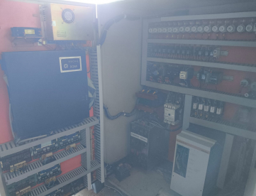Foto: CENTRO DE TORNEAMENTO CNC - ROMI - COSMOS 30U - 350MM X 1200MM - ANO 1997