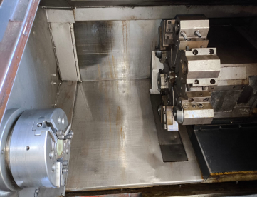 Foto: CENTRO DE TORNEAMENTO CNC - ROMI - COSMOS 30U - 350MM X 1200MM - ANO 1997