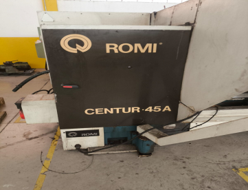 Foto: TORNO CNC - ROMI - CENTUR 45A - ANO 2000 - 850MM x 2200 MM