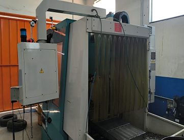 Foto: FRESADORA CNC - SINITRON - KAO1000 - CURSO 1000 X 500 X 500 -MAQUINA MUITO CONSERVADA -ANO 2009