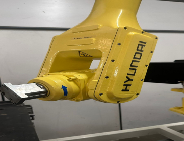 Foto: ROBÔ MANIPULADOR - HYUNDAI - HH020 - ANO 2015 (02 ROBÔS SEMINOVOS)
