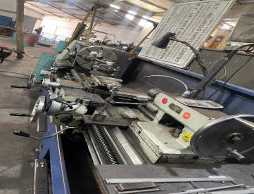 Foto: TORNO MECÂNICO - CLEVER - L-2080 - 520 X 2000MM - ANO 2012