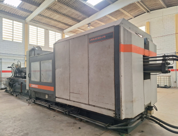 Foto: INJETORA DE PLÁSTICOS - SANDRETTO - MEGA T820 - ANO 1998 - RETROFITADA 2026 (C/ INVERSOR DE FREQUÊNCIA)