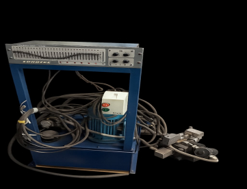 Foto: SOPRADORA DE PLÁSTICOS - MEPER 5L - MP70 - ANO 2011 + 02 MOLDES DE BOMBONA 5L