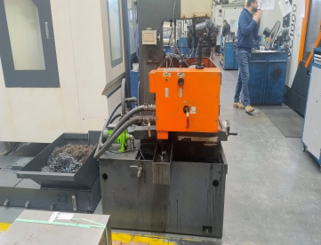 Foto: ELETROEROSÃO POR PENETRAÇÃO - CHARMILLES - FORM 2 LC ZNC - ANO 2000