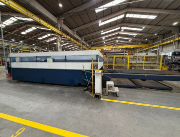 MÁQUINA DE CORTE A LASER - CO2 - TRUMPF - TRULASER 3040 (L32) - ANO 2012 - 3.200 WATTS