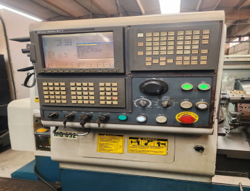 Foto: CENTRO DE TORNEAMENTO - ROMI - GALAXY 10 - ANO 2001 - COMANDO FANUC