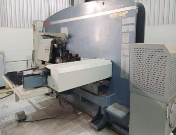 Foto: PUNCIONADEIRA CNC - DURMA - TP9 - 125X20 TONELADAS - COMANDO SIEMENS - ANO 2O10