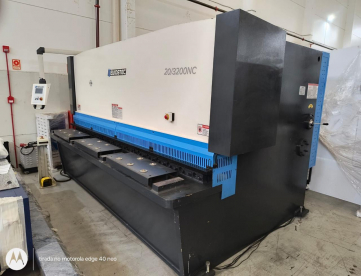 Foto: GUILHOTINA HIDRÁULICA CNC - EUROSTEC - 20X3200 - ANO 2022