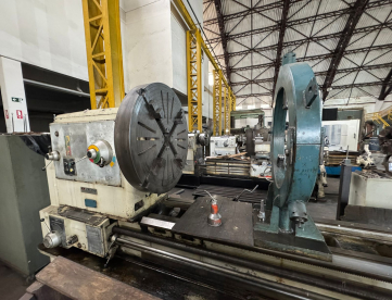 Foto: TORNO MECÂNICO - ROMI - MKII - 1200 X 5000