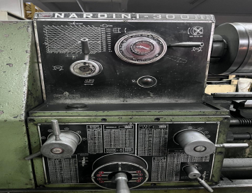 Foto: TORNO MECÂNICO - NARDINI - 300III - 500 x 2200 MM
