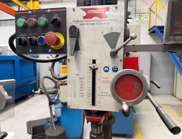 Foto: FURADEIRA FRESADORA ENGRENADA DE COLUNA - AMBOSS - AMB-100.40BE AUTO+PLUS