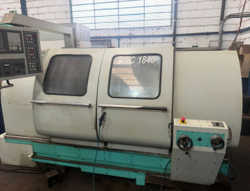 TORNO CNC BARRAMENTO PARALELO SINITRON BNC-1840 - 475MM X 1000MM - ANO 2008