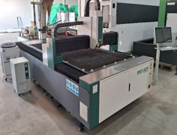 Foto: CORTE A LASER FIBRA  REE LASER - OR-FM3015A - MESA 3000 X 1500 -ANO 2022