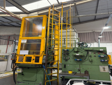 BROCHADEIRA VERTICAL HIDRÁULICA - MAGNAGUI BRUGUIERO - 60 Ton/2.000mm - ANO 1971