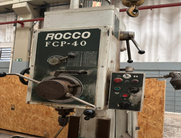 Foto: FURADEIRA DE COLUNA - ROCCO - FCP-40 - COM MESA COORDENADA