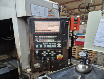 Foto: CENTRO DE USINAGEM VERTICAL MAZAK NEXUS 410A-HS - ANO 2005