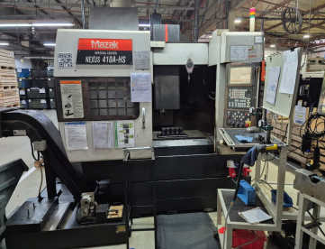 CENTRO DE USINAGEM VERTICAL MAZAK NEXUS 410A-HS - ANO 2005