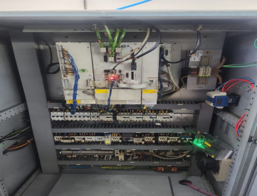 Foto: TORNO CNC - INDEX - MC200 - ANO 2005 - COMANDO SIEMENS
