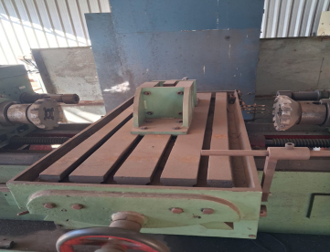 Foto: FACEADORA CENTRADORA DE EIXOS - 680 x 200 MM
