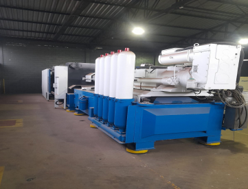 Foto: INJETORA DE PLÁSTICO - NETSTAL - 6000/5500