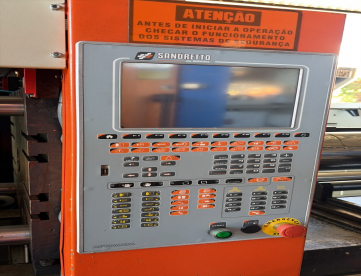 Foto: INJETORA DE PLÁSTICOS - SANDRETTO - LOGICA 770 / 130 TONELADAS - ANO 2013