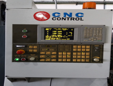 Foto: CENTRO DE USINAGEM VERTICAL - FEELER - FV 1000 -  ANO 2004 -  MÁQUINA TODA REVISADA 