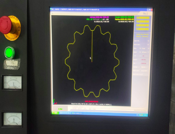 Foto: ELETROEROSÃO CNC FIO DE MOLIBDÊNIO - BENER - ELETROCUT EL -32 - ANO 2019