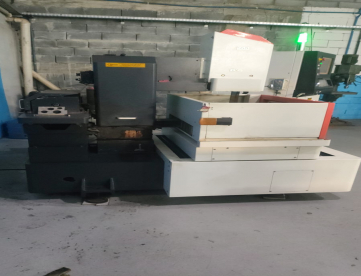 Foto: ELETROEROSÃO CNC FIO DE MOLIBDÊNIO - BENER - ELETROCUT EL -32 - ANO 2019