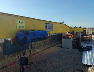 Foto: PONTE ROLANTE DE 5 TONELADAS - VÃO DE 10.90 MTS - SOMENTE A VIGA ROLAMENTOS E A TALHA