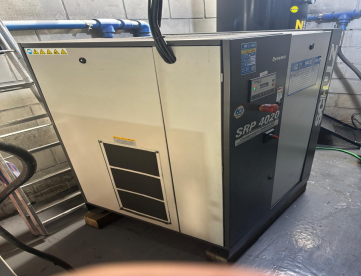 Foto: COMPRESSOR DE PARAFUSO - SCHUZ - SRP 4020 - DYNAMIC - MUITO NOVO
