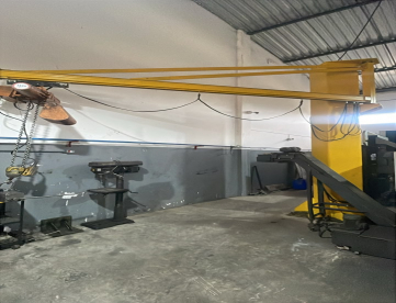PORTICO COM BRAÇO GIRATÓRIO - BRAÇO 5 MTS - ALTURA 4 MTS -TALHA DE 1,500 KG