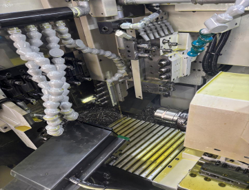 Foto: TORNO CNC AUTOMÁTICO DE CABEÇOTE MÓVEL - NOMURA - NN-20J3 - ANO 2024