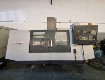 CENTRO DE USINAGEM FEELER FV-1000 - 1000MM X 500MM X 500MM - ANO 2007