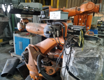 Foto: ROBÔ INDUSTRIAL - KUKA - KRC1 - 6 EIXOS  - ANO 2000