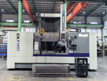 Foto: TORNO VERTICAL CNC DE DUPLA COLUNA - BALLER - CK123T - 2300 X 1800 - ANO 2026