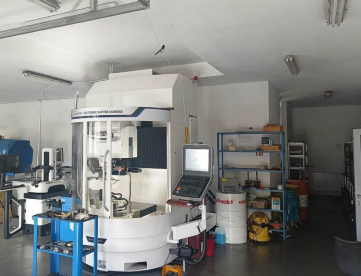 RETÍFICA CNC DE FERRAMENTAS 5 EIXOS - WALTER HELITRONIC RAPTOR DIAMOND - 4371 HORAS TRABALHADAS - ANO 2023