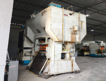 PRENSA HIDRÁULICA - MAHNKE - PC2 200/1200 - 200 TONS