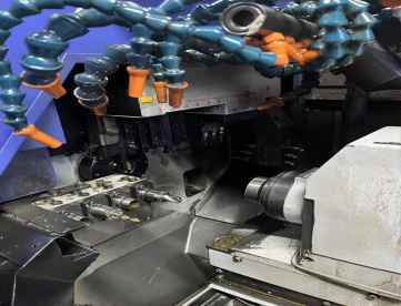 Foto: TORNO AUTOMÁTICO DE CABEÇOTE MÓVEL - STAR - SB20 TYPE E - PASSAGEM 20 MM COM ALIMENTADOR DE BARRAS - ANO 2011