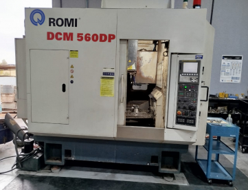 Centro de Usinagem Vertical Duplo Pallet ROMI DCM 560DP