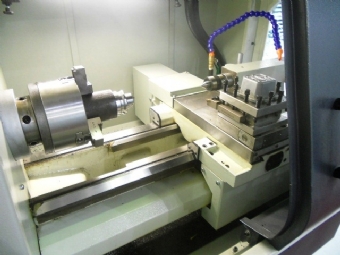 Foto: TORNO CNC CK 6130S