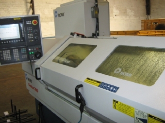 Foto: TORNO CNC ROMI - CENTUR 30D 1000MM - ANO 2008