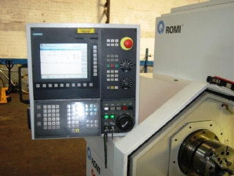 Foto: TORNO CNC ROMI - CENTUR 30D 1000MM - ANO 2008