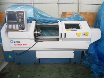 Foto: TORNO CNC ROMI - CENTUR 30D 1000MM - ANO 2011