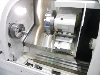 Foto: TORNO CNC BANCADA INCLINADA TRAVIS TR-30L