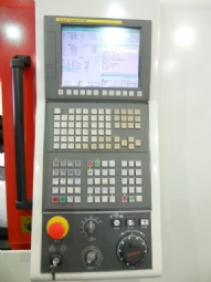 Foto: TORNO AUTOMÁTICO CNC TND 200